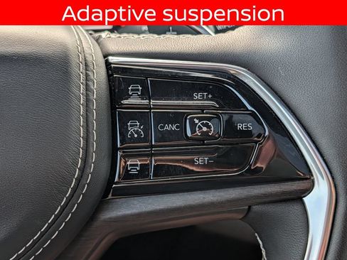 Used 2023 Jeep Grand Cherokee L Overland AWD/4WD image 33