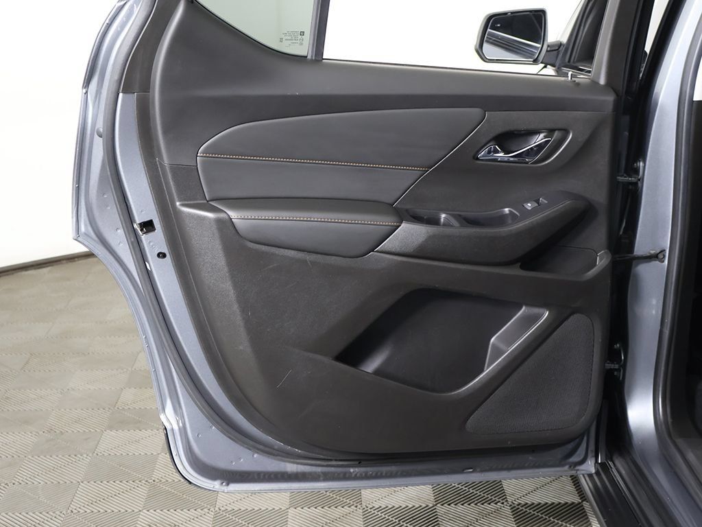 Used 2021 Chevrolet Traverse RS w/ LPO, Floor Liner Package AWD/4WD image 30