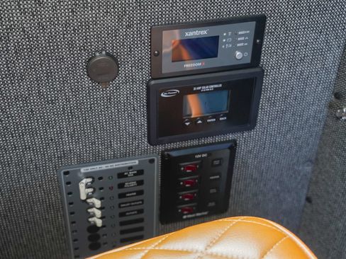 Used 2022 Mercedes-Benz Sprinter 2500 image 59