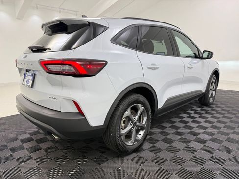 Used 2025 Ford Escape ST-Line Select AWD/4WD image 8
