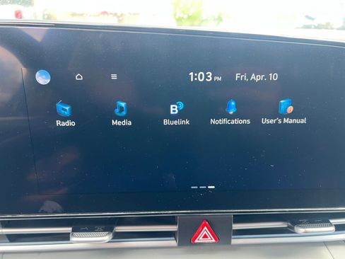 Used 2024 Hyundai Elantra Blue image 23