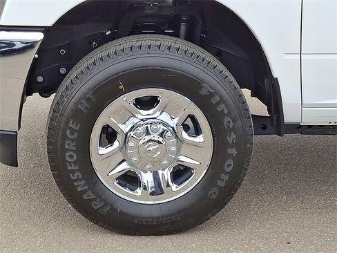 Used 2024 RAM 2500 Tradesman w/ Chrome Appearance Group image 27