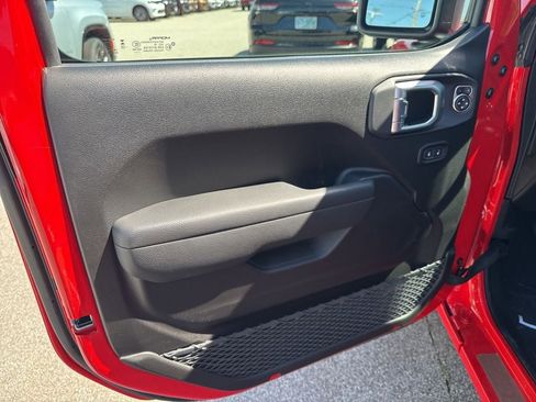 New 2026 Jeep Wrangler Unlimited Sport AWD/4WD image 15
