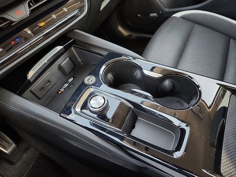 Used 2025 Buick Envision Sport Touring image 12