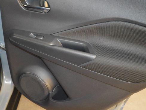 Used 2024 Nissan Kicks SV image 10