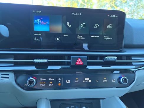 New 2026 Kia Sportage EX w/ EX Panorama Roof Package image 10