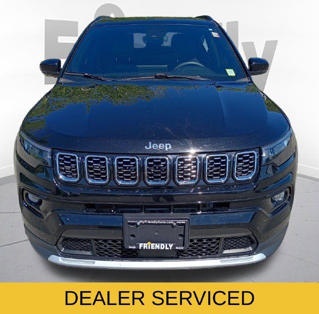 Used 2024 Jeep Compass Limited AWD/4WD image 2