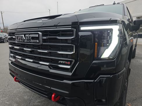 New 2026 GMC Sierra 3500 AT4 w/ Technology Package image 10