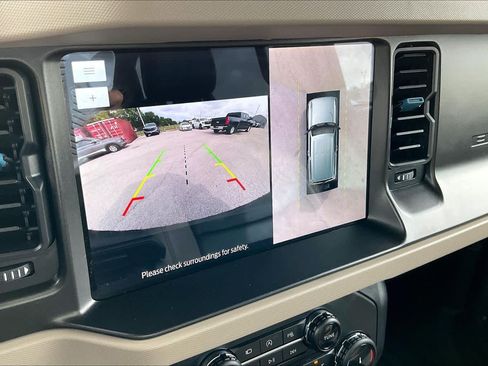 Used 2022 Ford Bronco Wildtrak AWD/4WD image 27