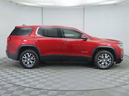 Used 2023 GMC Acadia SLE w/ LPO, Floor Liner Package image 4