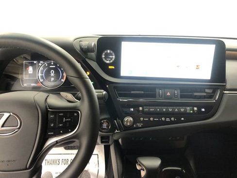 Used 2025 Lexus ES 350 w/ Premium Package image 19