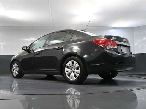 Used 2015 Chevrolet Cruze LS image 43