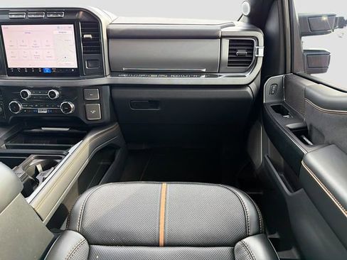 Used 2024 Ford F350 Platinum w/ FX4 Off-Road Package image 17