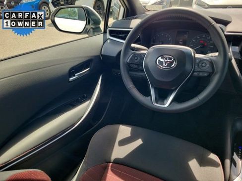 Used 2025 Toyota Corolla SE FWD image 21