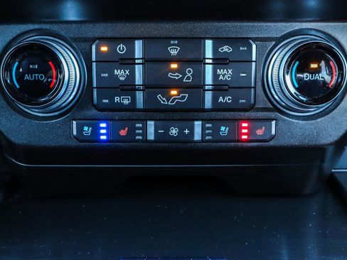 Used 2020 Ford F150 Lariat w/ Equipment Group 502A Luxury image 13