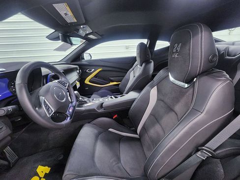 Used 2020 Chevrolet Camaro SS RWD image 27