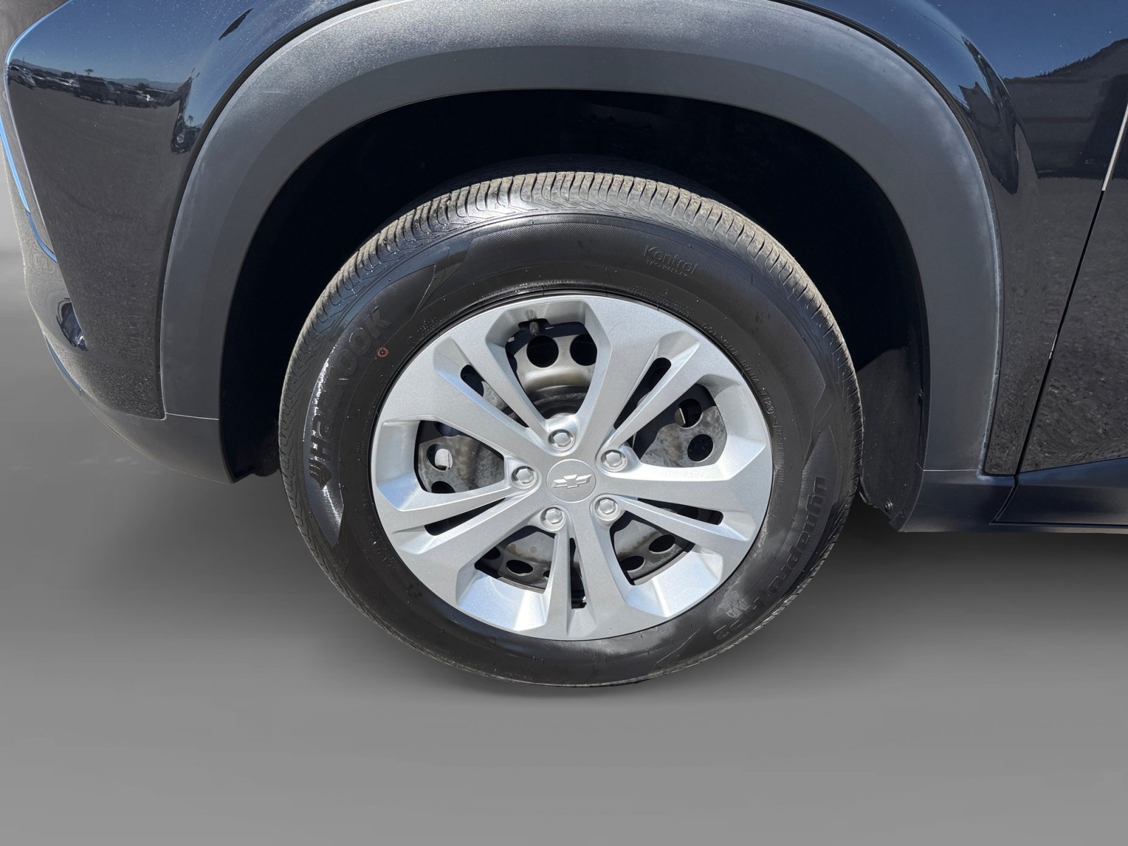 Used 2024 Chevrolet Trax LS FWD image 9