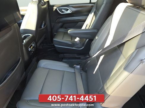 Used 2022 Chevrolet Suburban Z71 w/ Luxury Package AWD/4WD image 26