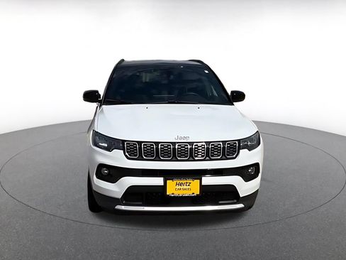 Used 2025 Jeep Compass Limited AWD/4WD image 4