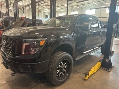 Used 2018 Nissan Titan SV w/ SV Convenience Package