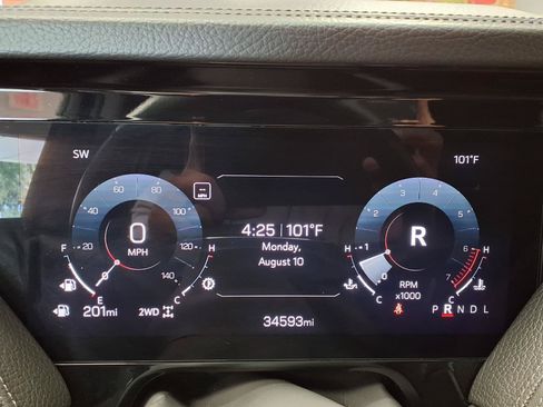 Used 2025 GMC Yukon Denali AWD/4WD image 30
