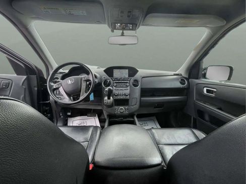 Used 2015 Honda Pilot Touring image 11