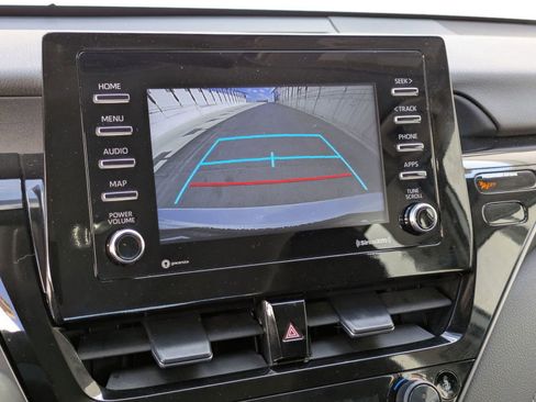 Used 2023 Toyota Camry LE image 18