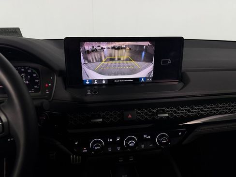 Used 2025 Honda Accord Sport image 15