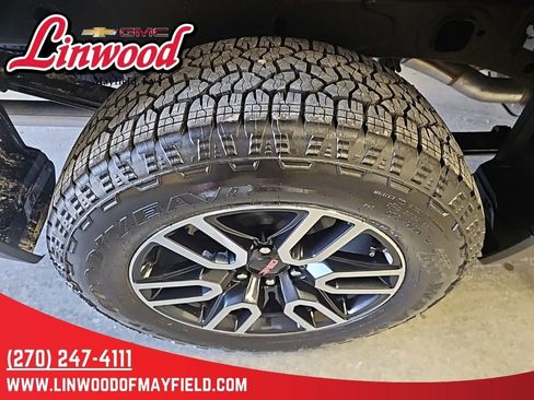 New 2026 GMC Sierra 1500 AT4 w/ AT4 Premium Package image 8