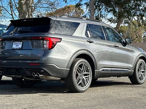 New 2026 Ford Explorer ST w/ Sun And Sound Package image 5