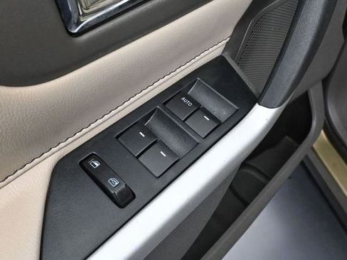 Used 2013 Ford Edge SEL image 17