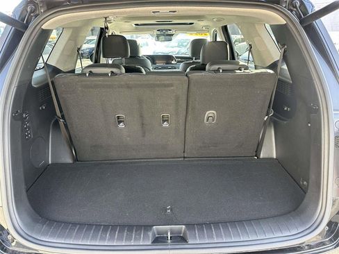 Used 2022 Hyundai Palisade Limited image 13