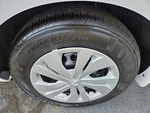 New 2025 Nissan Versa S w/ Trunk Package image 8