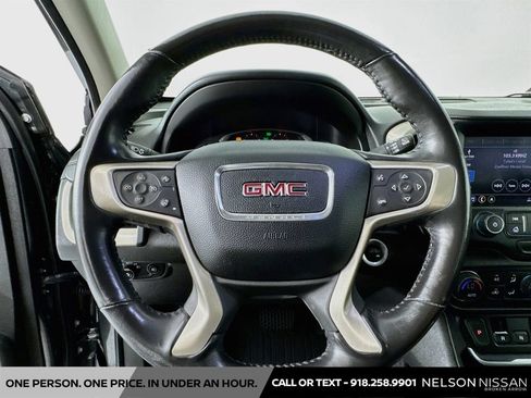 Used 2020 GMC Terrain Denali w/ Denali Premium Package AWD/4WD image 11