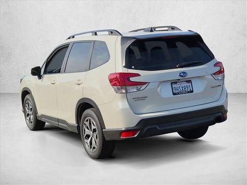 Used 2024 Subaru Forester Premium AWD/4WD image 8