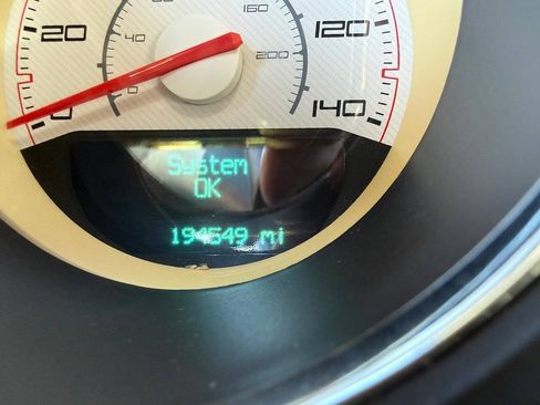 Used 2013 Dodge Challenger SXT RWD image 11