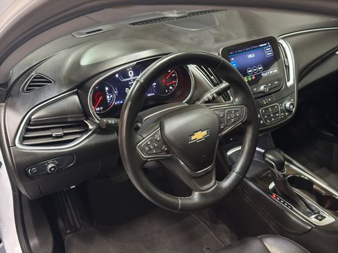Used 2024 Chevrolet Malibu LT FWD image 15