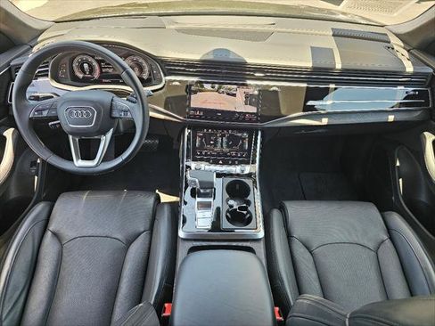 Used 2023 Audi Q8 Prestige AWD/4WD image 4