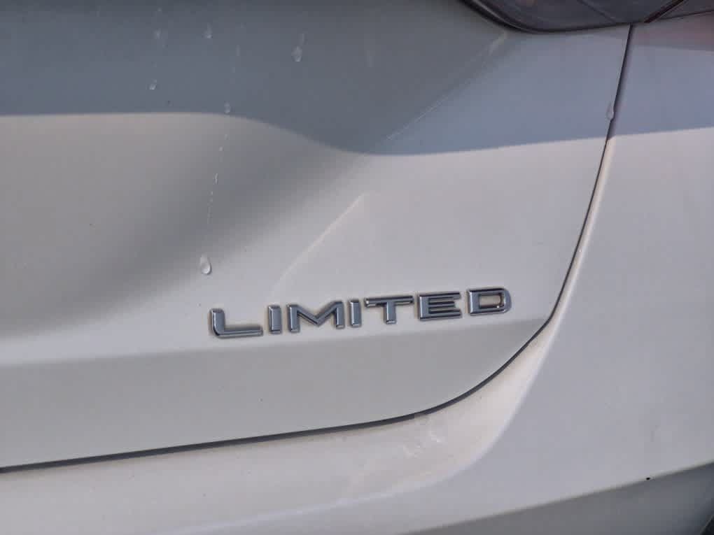 Used 2019 Toyota Avalon Limited w/ Advanced Safety Package FWD image 21