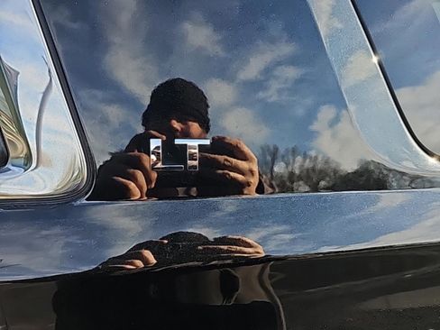 Used 2020 Chevrolet Tahoe LT image 31