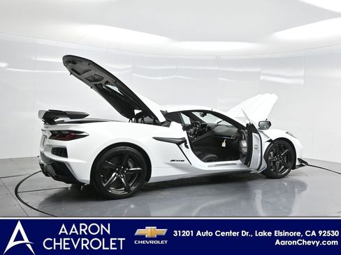New 2025 Chevrolet Corvette Z06 w/ Z07 Performance Package RWD image 4