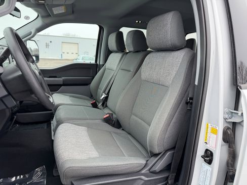 Certified 2025 Ford F250 XLT w/ Snow Plow Prep Package image 10