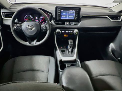 Used 2019 Toyota RAV4 XLE w/ Convenience Package FWD image 29