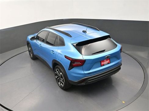 Used 2025 Chevrolet Trax RS w/ Sunroof Package image 26