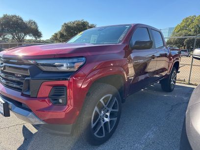 Used 2023 Chevrolet Colorado Z71 w/ Z71 Convenience Package 2