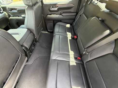 Used 2024 GMC Sierra 1500 SLT AWD/4WD image 13