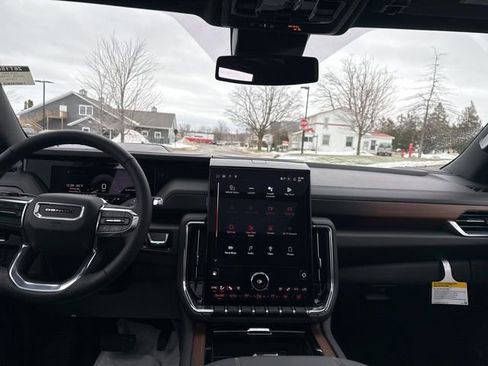 New 2026 GMC Yukon Denali w/ Sun & Power Step Package image 13