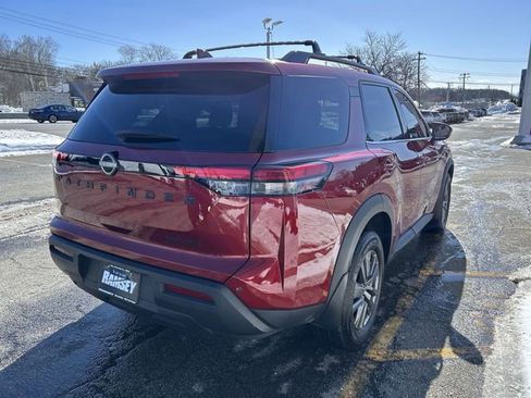 Used 2024 Nissan Pathfinder SV w/ Black Appearance Package AWD/4WD image 8