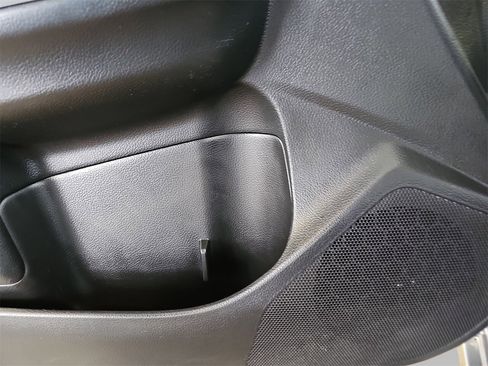 Used 2012 Subaru Impreza 2.0i Premium image 26