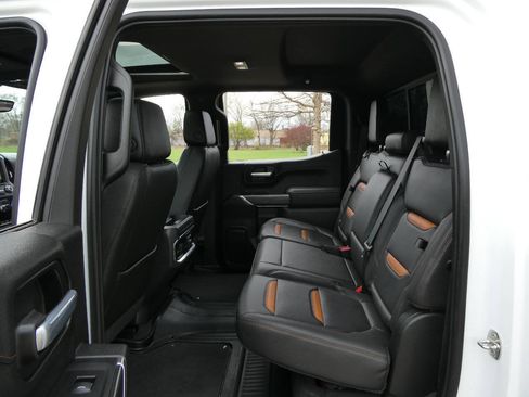 Used 2021 GMC Sierra 1500 AT4 w/ Technology Package AWD/4WD image 34